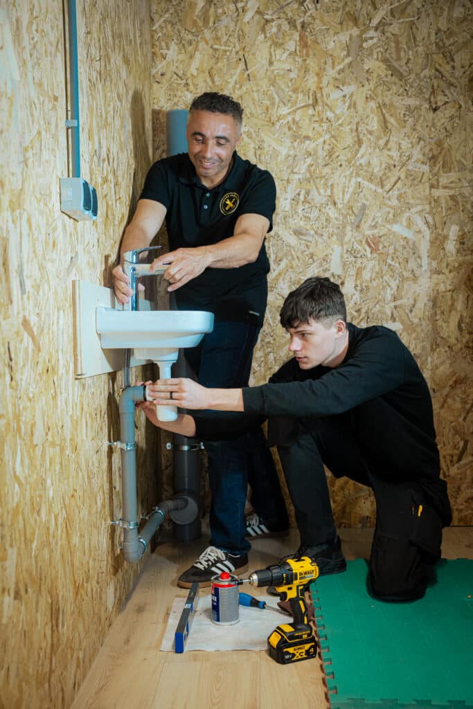 Young Energy collega's op de werkvloer